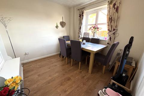 3 bedroom detached house for sale, Aston Drive, Newhall, Swadlincote, Derbyshire, DE11