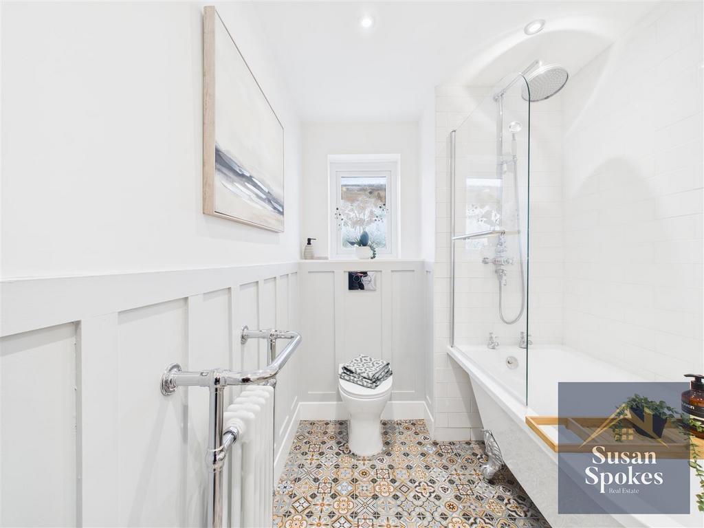 CAM01858 G0-PR0203-STILL023.jpg