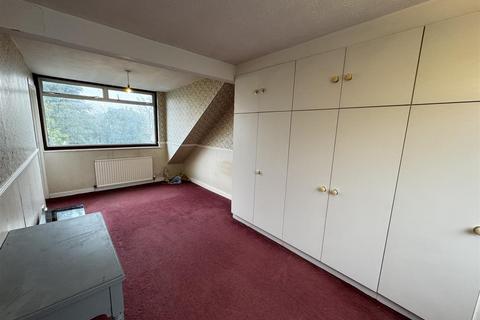 3 bedroom terraced house for sale, Churchill Road, Dunstable