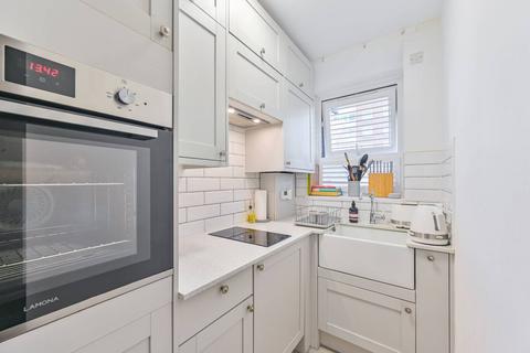 2 bedroom flat to rent, Dorset Road, SW8, Oval, London, SW8