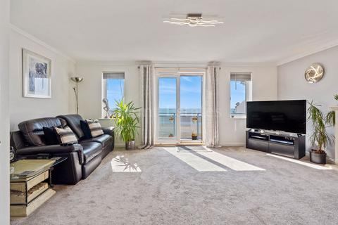 2 bedroom flat for sale, Apt 19 Southbeach