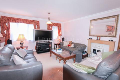 2 bedroom flat for sale, Apt 1 Millennium Court