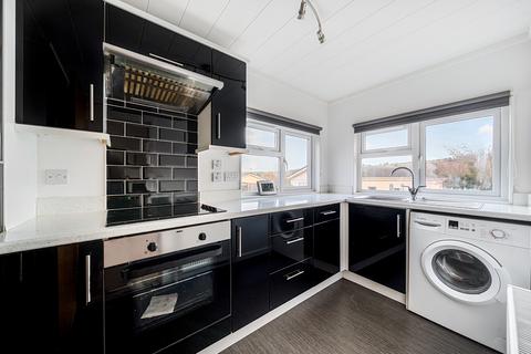 2 bedroom park home for sale, Brookmeadow, Wroughton, Wiltshire, Swindon, SN4