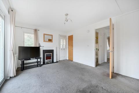 2 bedroom park home for sale, Brookmeadow, Wroughton, Wiltshire, Swindon, SN4
