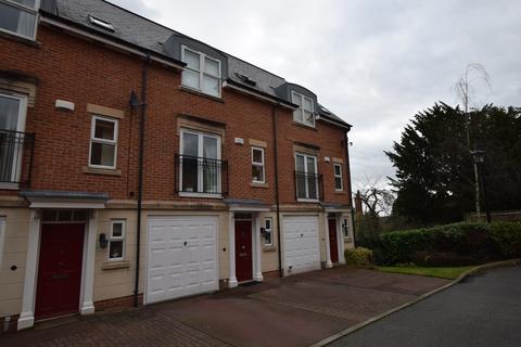 3 bedroom townhouse to rent, St. Katherines Court, Derby, Derbyshire DE22 3AY