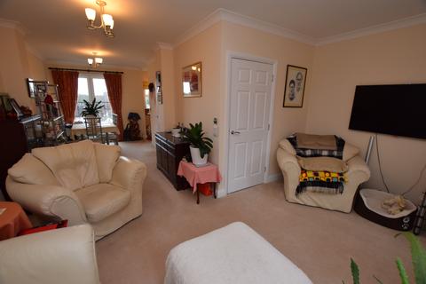 3 bedroom townhouse to rent, St. Katherines Court, Derby, Derbyshire DE22 3AY
