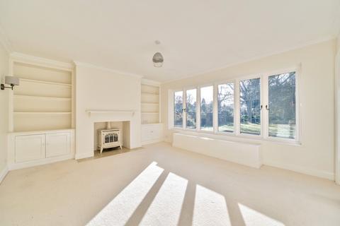 undefined, Knowl Hill, Woking, GU22
