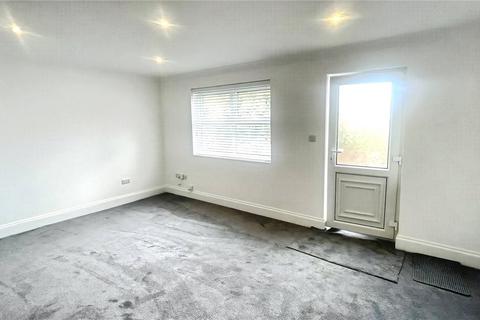 2 bedroom flat to rent, Higher Erith Road, Devon TQ1