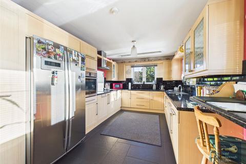 undefined, Barfield Close, Dolton, Devon