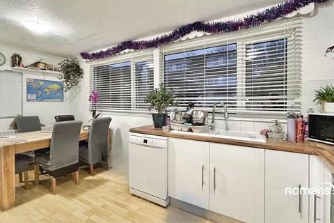 undefined, Cheviot Close, Basingstoke