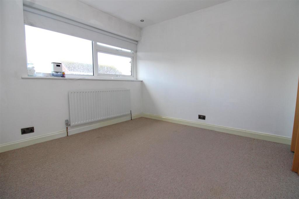 Bedroom 2.JPG
