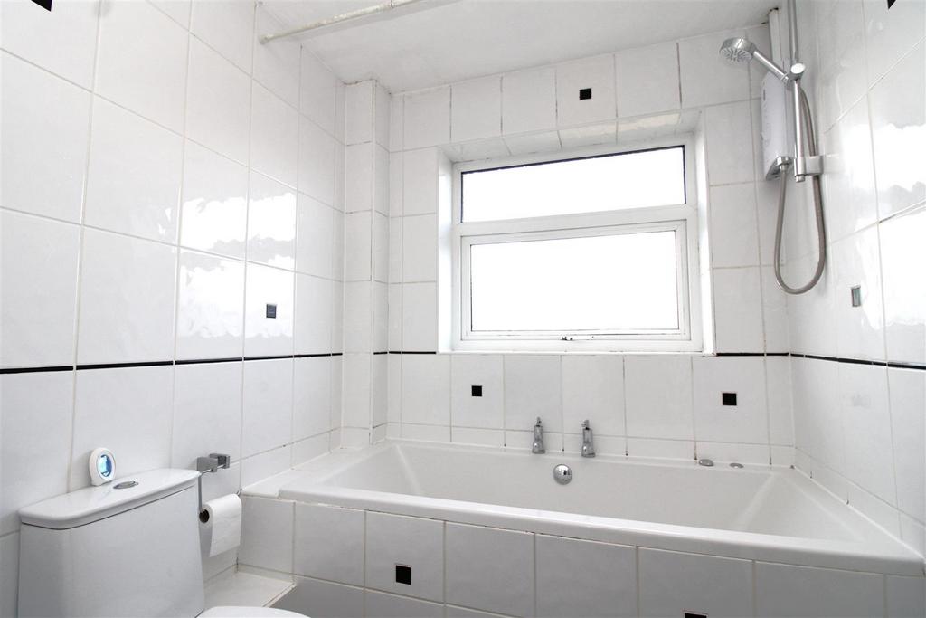 Bathroom.JPG