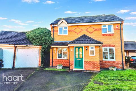 3 bedroom detached house for sale, Norman Court, Leicester
