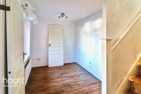 3 bedroom detached house for sale, Norman Court, Leicester