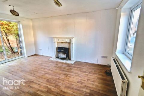 3 bedroom detached house for sale, Norman Court, Leicester