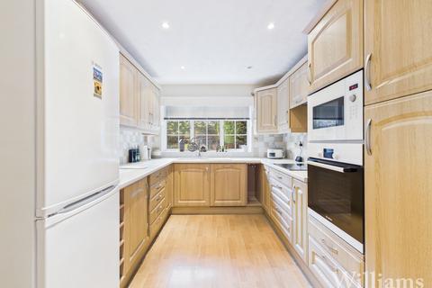 4 bedroom detached house for sale, Webster Road, Aylesbury HP21