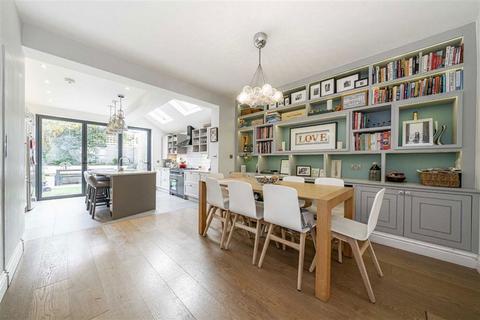 4 bedroom house for sale, Gomer Gardens, Teddington TW11