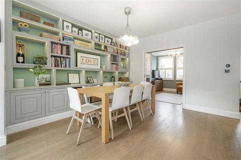4 bedroom house for sale, Gomer Gardens, Teddington TW11