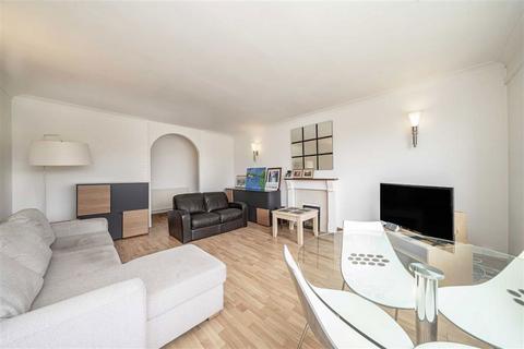 undefined, Twickenham Road, Teddington TW11