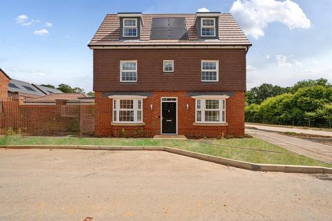 undefined, Finchampstead RG40