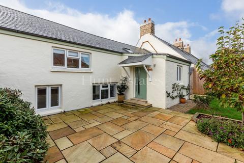 undefined, Brocq House