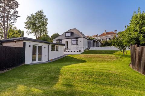 4 bedroom detached house to rent, Pear Tree Cottage