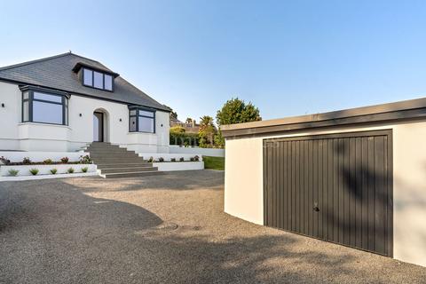 4 bedroom detached house to rent, Pear Tree Cottage