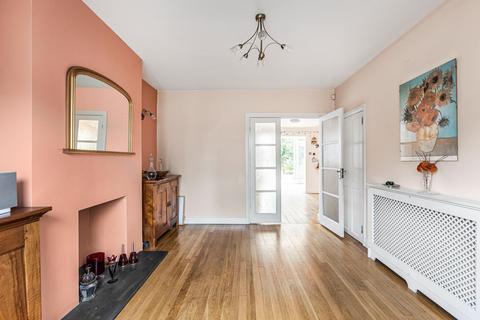 3 bedroom detached house to rent, Holloways Lane,Welham Green, AL9