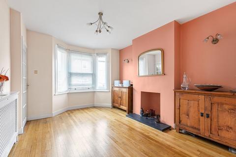 3 bedroom detached house to rent, Holloways Lane,Welham Green, AL9