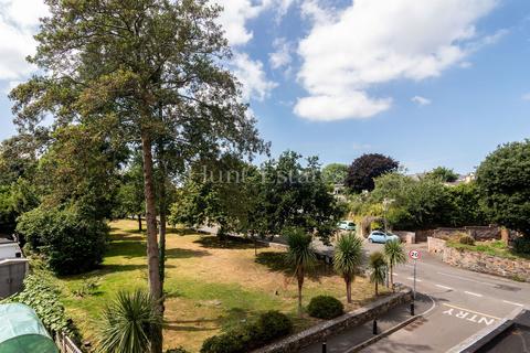 5 bedroom semi-detached house for sale, Ivy Roseville