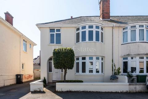 3 bedroom semi-detached house for sale, 5 Court Drive