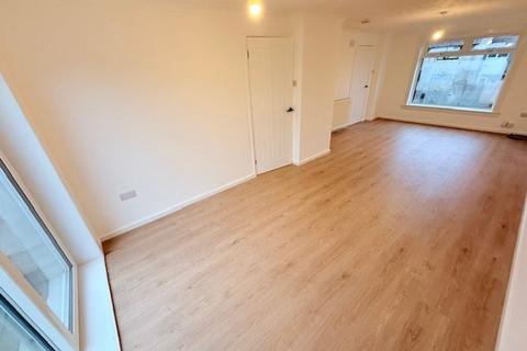 undefined, Muirfield Drive, Glenrothes, KY6