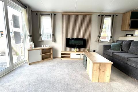 2 bedroom park home for sale, Sand le Mere Holiday Park