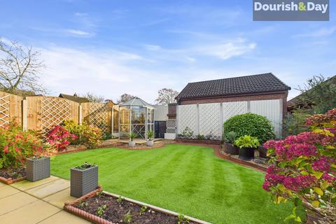 2 bedroom detached bungalow for sale, Beechfield Drive, Stafford ST17
