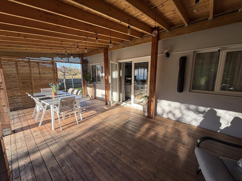 Veranda (second image)