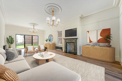 4 bedroom detached house for sale, Hereford Road, Southsea