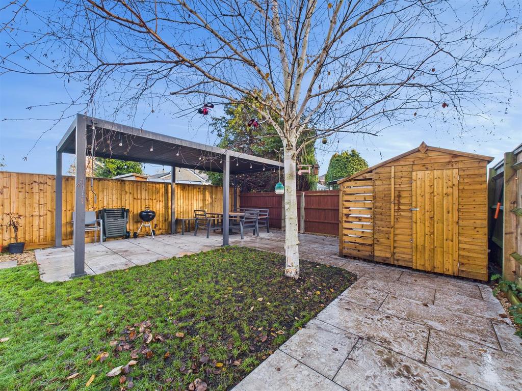 Garden Patio & Storage