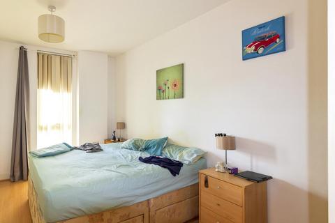 undefined, Mortimer Square, Milton Keynes, Buckinghamshire, MK9