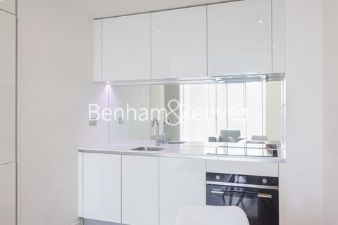 1 bedroom apartment to rent, Wandsworth Road, Sky Gardens SW8