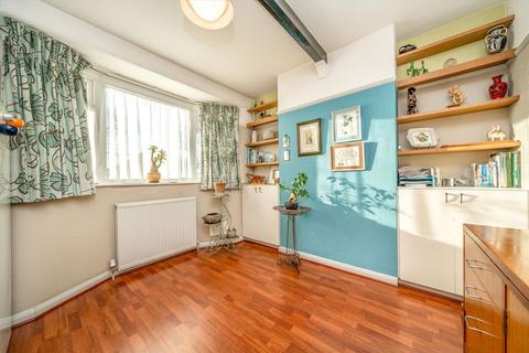 undefined, Spring Grove Road, Hounslow TW3