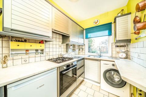 undefined, Spring Grove Road, Hounslow TW3