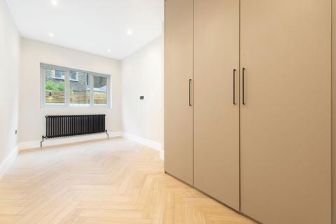 undefined, Alderney Street, London SW1V