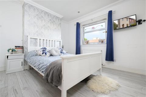 3 bedroom semi-detached house for sale, Mingulay Crescent, Glasgow, G22
