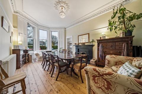4 bedroom terraced house for sale, 7 Glennan Gardens, Helensburgh, G84 8XT