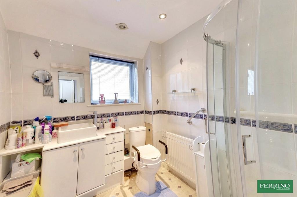 Guest En-suite