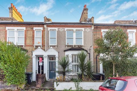 2 bedroom flat to rent, Elmer Road, London, SE6