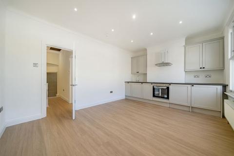undefined, Elmer Road, London, SE6