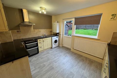 2 bedroom semi-detached house to rent, Leslie Close, Freshbrook, Swindon, SN5