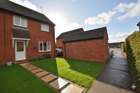 3 bedroom end of terrace house to rent, Holbrook Close, South Woodham Ferrers