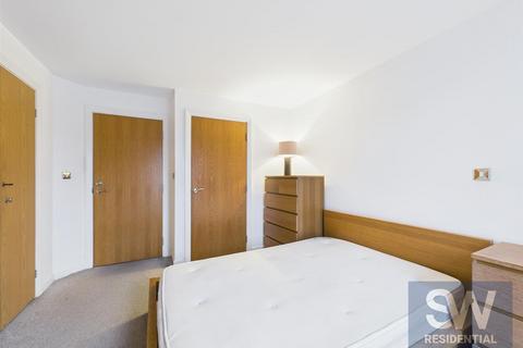 2 bedroom flat to rent, Whitehall Quay, Whitehall Road, Leeds LS1 4BU